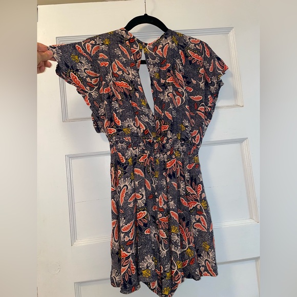 aakaa tie in front romper size Small - Picture 2 of 5